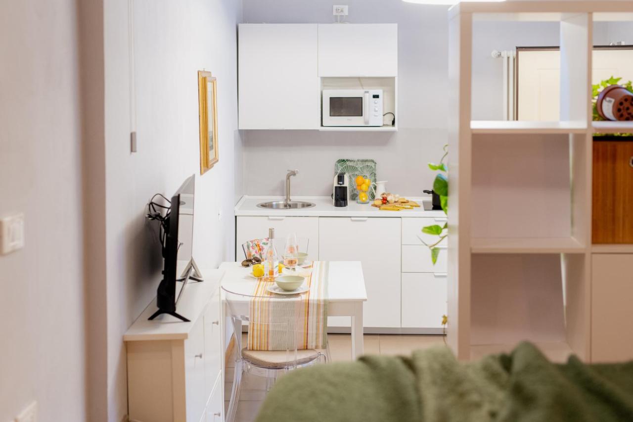 Il Cortile Di Elisa & Our Flats Bed and Breakfast Λούκα Εξωτερικό φωτογραφία